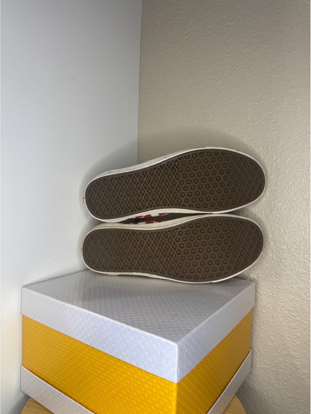 Vans Era Red White Checkerboard Men’s Size 8 Canvas Skate Shoes Used No Box - Picture 5 of 5